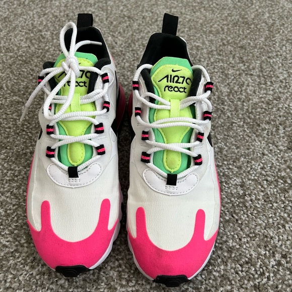 Nike Air Max 270 React - Picture 3 of 5